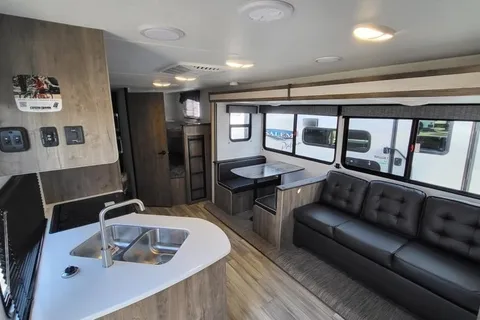 Sam's 2023 Pioneer Travel Trailer Sleeps 8