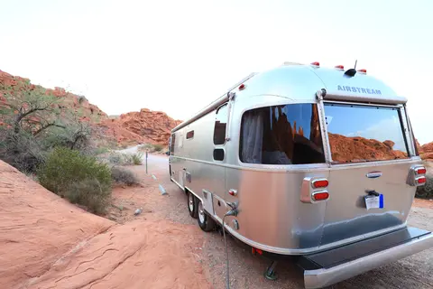 25ft Airstream - with Solar - 1/2 Ton Towable