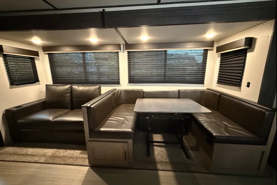 Keystone Hideout 28BHS Travel Trailer