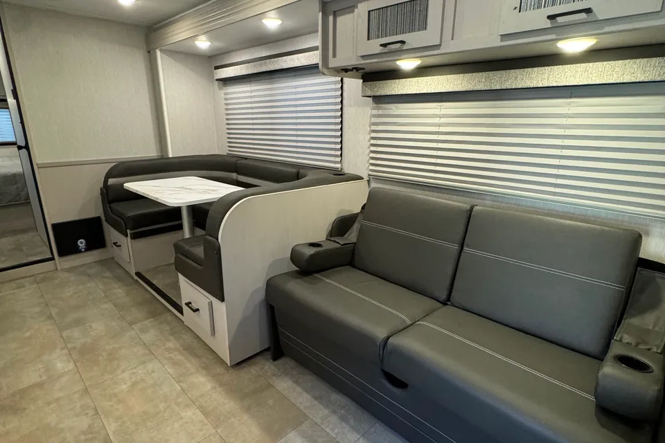 EASY GLAMPING in a 2023 Coachmen Freelander 31MB