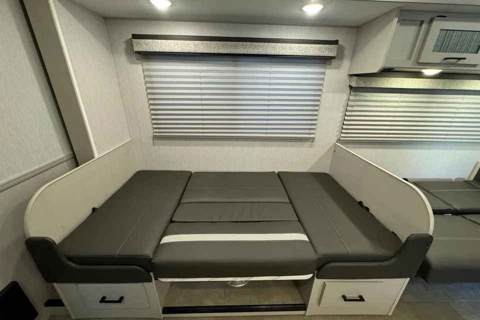 EASY GLAMPING in a 2023 Coachmen Freelander 31MB