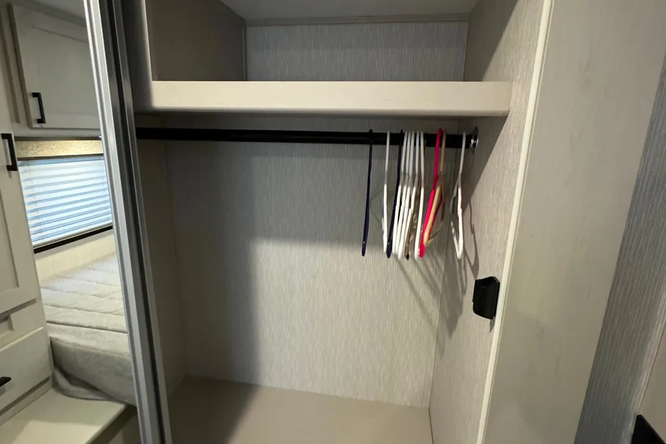 EASY GLAMPING in a 2023 Coachmen Freelander 31MB