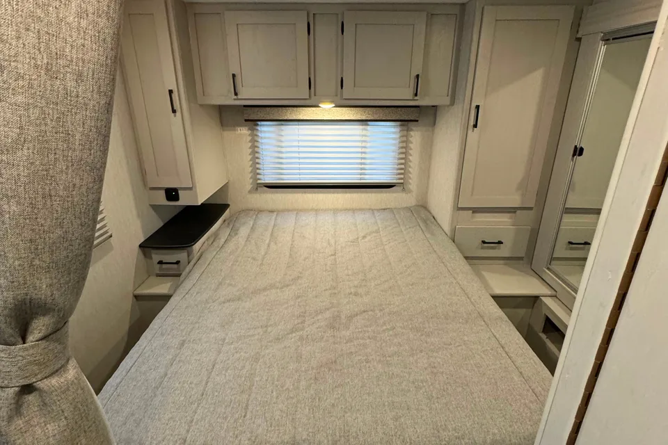 EASY GLAMPING in a 2023 Coachmen Freelander 31MB