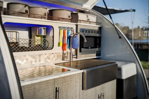 InTech Luna Rover Lightweight Overland Trailer - Overland Adventures!