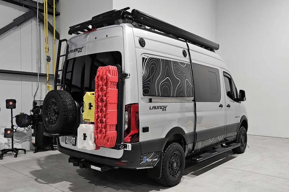 Entegra Launch 4x4 Classe B