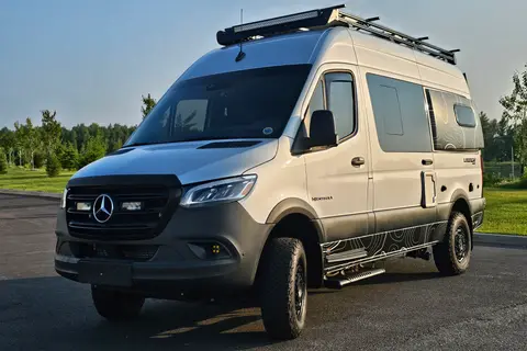 Entegra Launch 4x4 Classe B