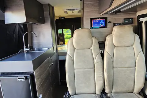 Entegra Launch 4x4 Classe B