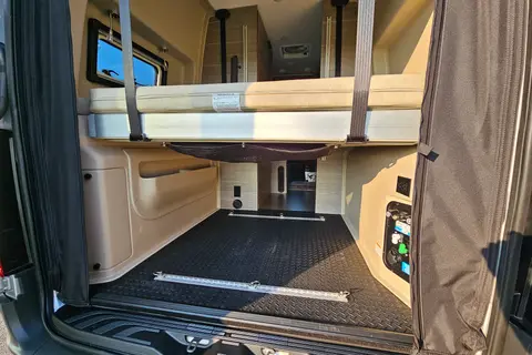 Entegra Launch 4x4 Classe B