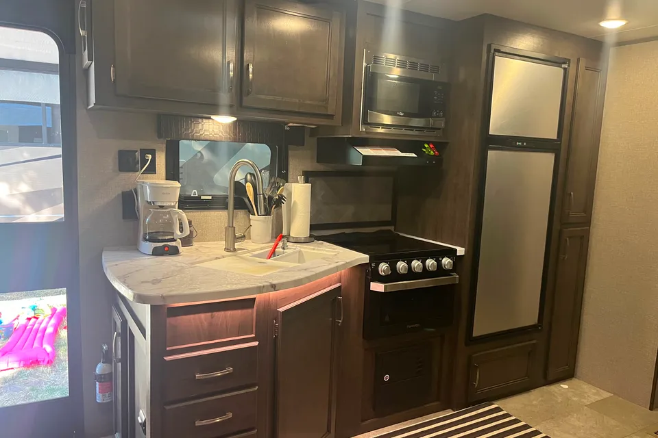 Family Friendly Jayco Bunkhouse | Sleeps 10 | Delivery Available