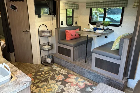 TT3 - 8 Person w/ Bunk- The RV Rental Factory