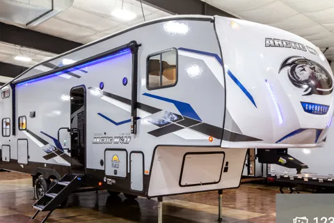 MICHIGAN LIFE RV