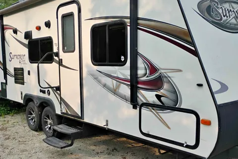 William's Fleetwood Surveyor sport Travel Trailer