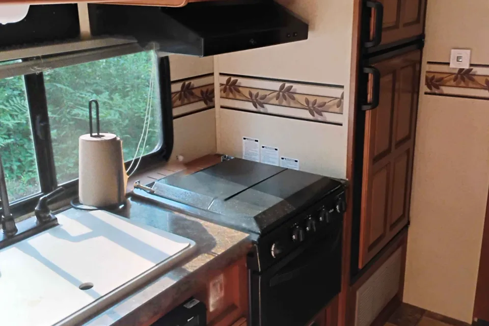 William's Fleetwood Surveyor sport Travel Trailer