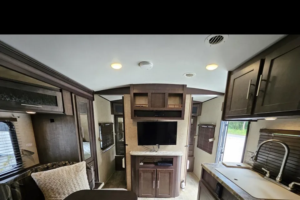 William's Fleetwood Surveyor sport Travel Trailer