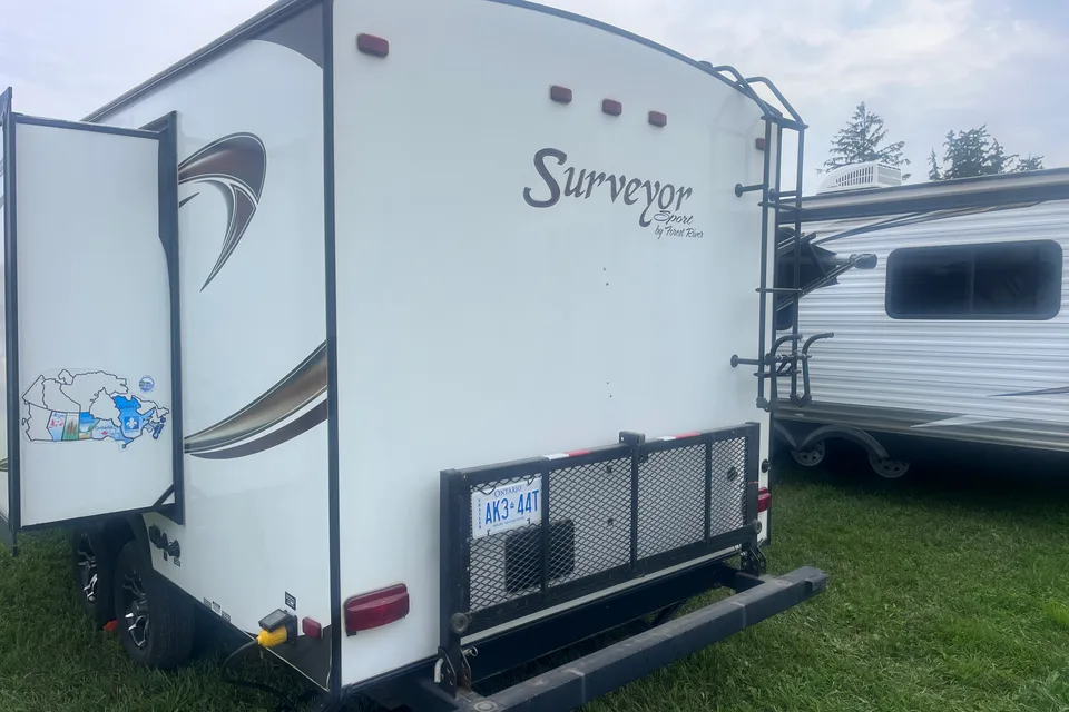 William's Fleetwood Surveyor sport Travel Trailer