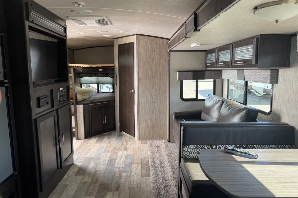 The Steeves Cruiser RV Fun Finder Travel Trailer