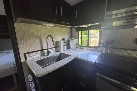 The Steeves Cruiser RV Fun Finder Travel Trailer