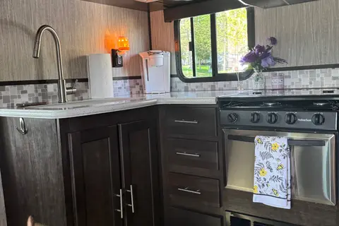 The Steeves Cruiser RV Fun Finder Travel Trailer