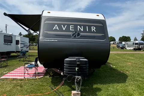 Andmel's Avenir 25RK Travel Trailer