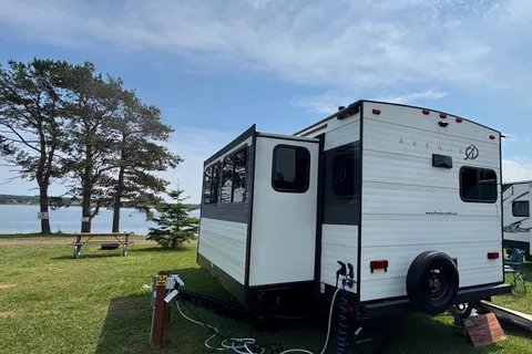 Andmel's Avenir 25RK Travel Trailer