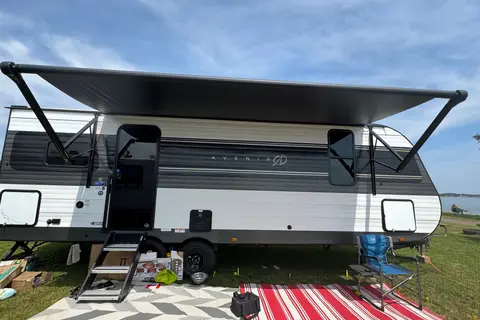 Andmel's Avenir 25RK Travel Trailer