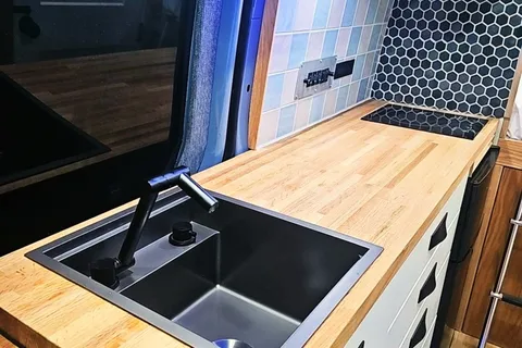 Winter Ready, Off-Grid, Sprinter 2500 Campervan