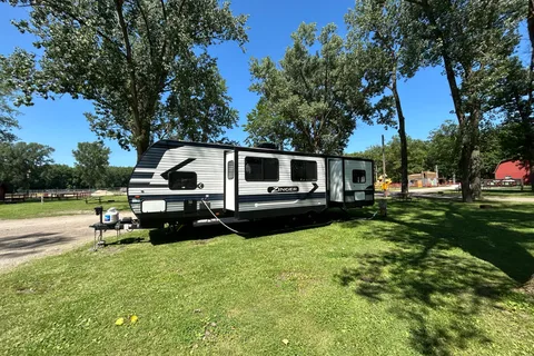 David's Crossroads Zinger zr320fb Travel Trailer