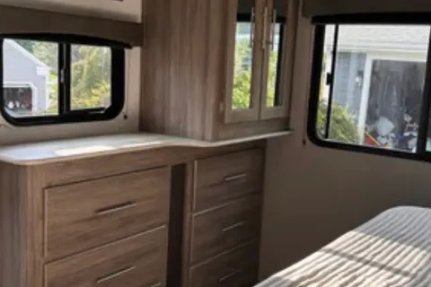 David's Crossroads Zinger zr320fb Travel Trailer