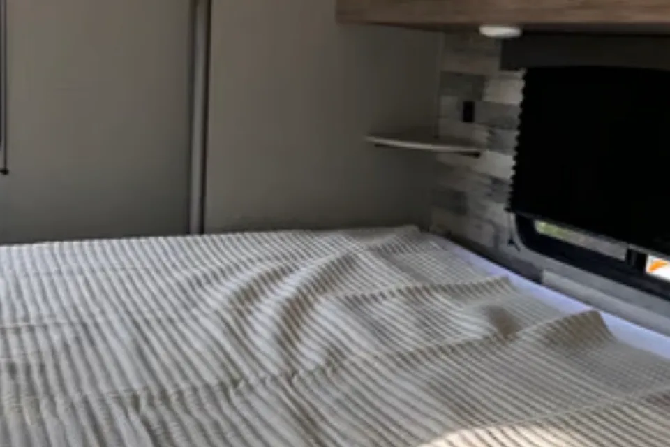 David's Crossroads Zinger zr320fb Travel Trailer