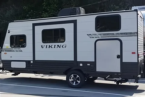 Lovely Clean & Tidy Trailer with Bunk Beds