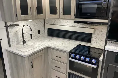 Jeff's 2023 KZ Connect 251BHK