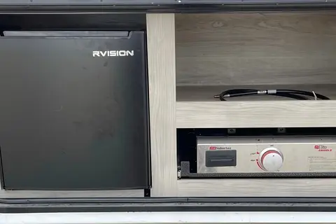 Jeff's 2023 KZ Connect 251BHK