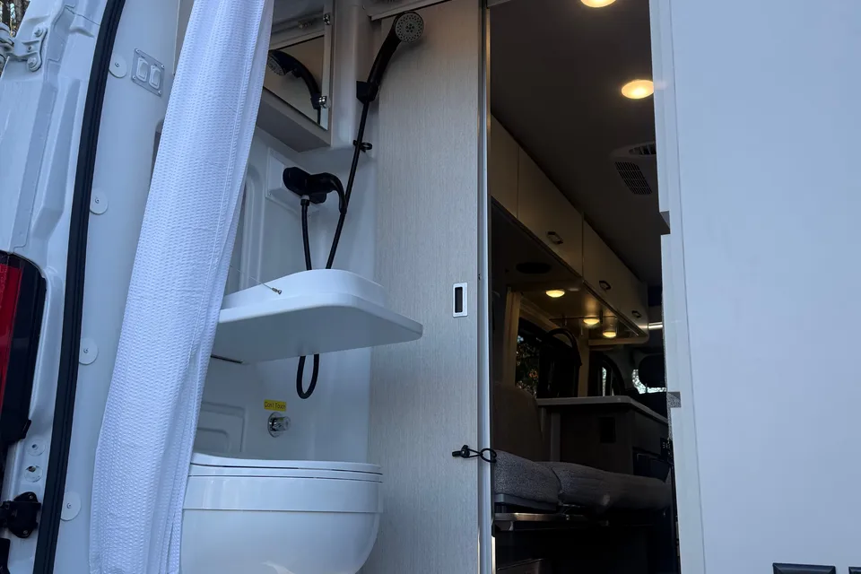 Emma's 2024 Ram Promaster 21ft Campervan