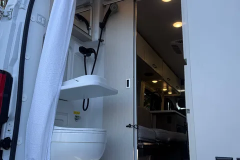Emma's 2024 Ram Promaster 21ft Campervan