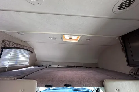 ERIC's Thor Motor Coach Chateau 29g Class C