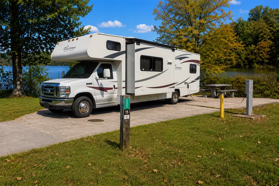 Coachmen Motorhome - Family Friendly, newly remodeled & Fully equipped!
