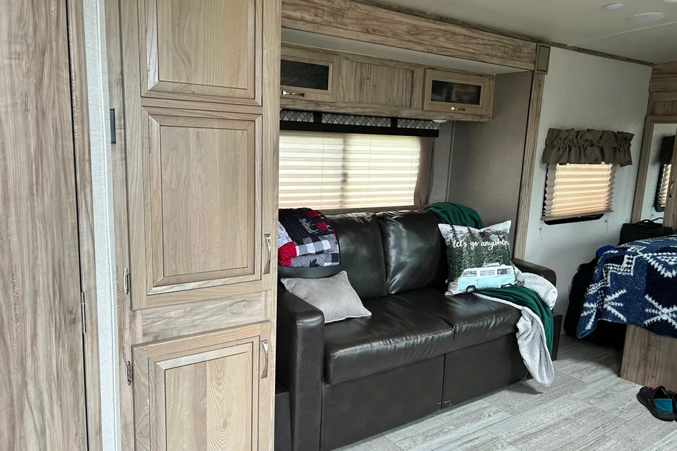 Glamping with Glenda the Trailer! 