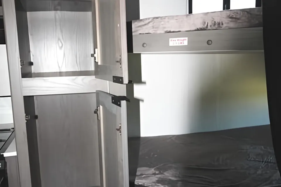 MPG 2500 Bunk House w Outdoor Kitchen!