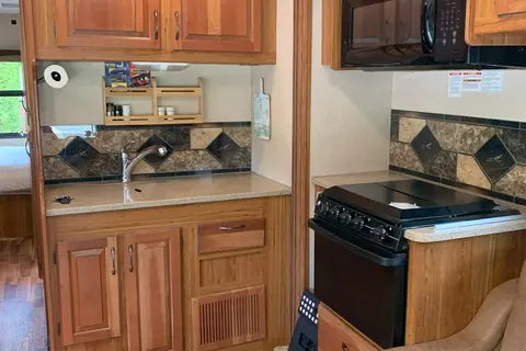 Raddy's Jayco Greyhawk Class C