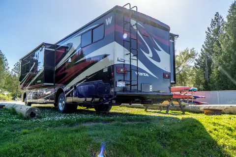 Damien's West Coast Winnebago VISTA 2015 WFE36Y Class A