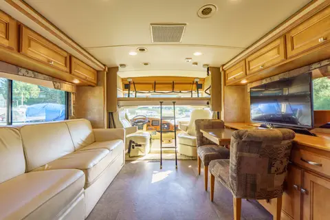 Damien's West Coast Winnebago VISTA 2015 WFE36Y Class A