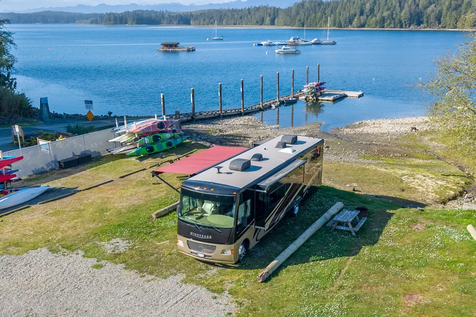 Damien's West Coast Winnebago VISTA 2015 WFE36Y Class A