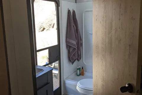 Sandy's Springdale Bunk House