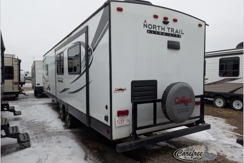 Carefree's Heartland North Trail 28RKDS Travel Trailer