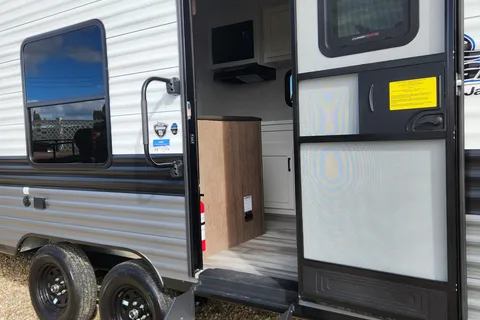 Memory Making Jayco Travel Trailer