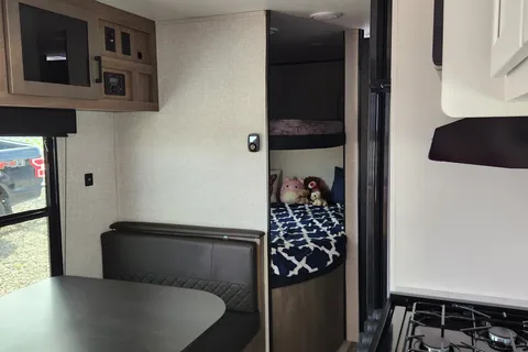 Memory Making Jayco Travel Trailer