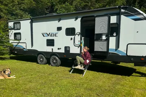 Vibing in the vibe