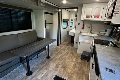 Char's Keystone 250BH Travel Trailer