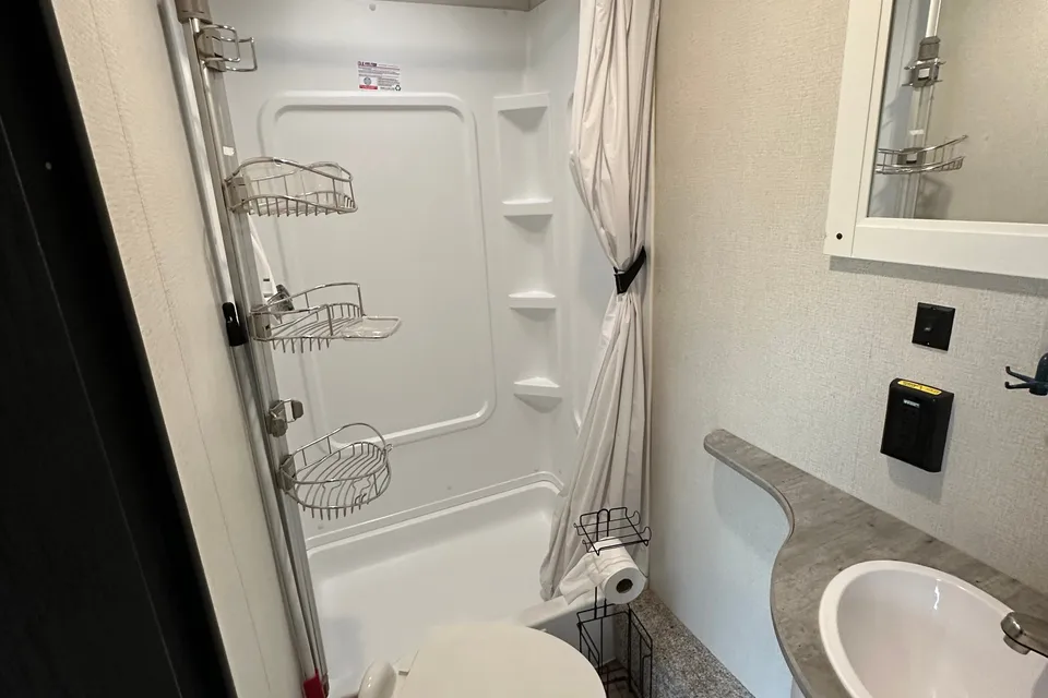 Char's Keystone 250BH Travel Trailer