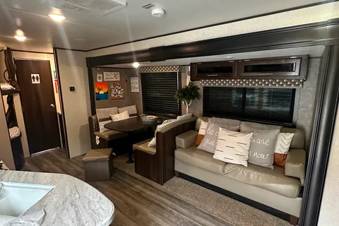 Jayco Jayflight SLX8 Travel Trailer 267BHS